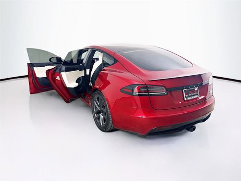 Used 2023 Tesla Model S Plaid AWD/4WD image 23