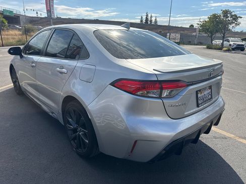 Used 2023 Toyota Corolla SE FWD image 5