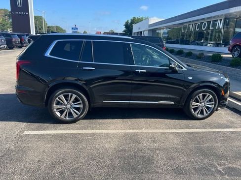 Used 2025 Cadillac XT6 Premium Luxury w/ Technology Package AWD/4WD image 2