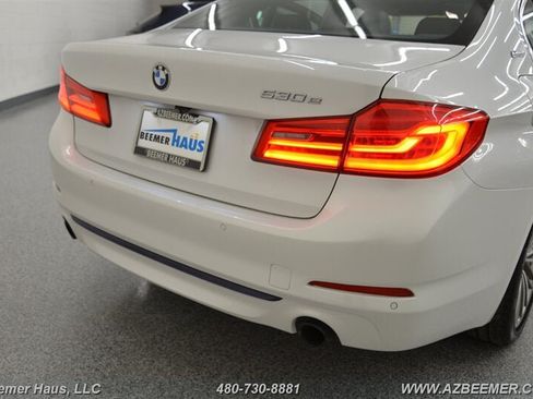 Used 2018 BMW 530e RWD image 47