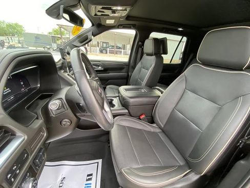 Used 2022 GMC Yukon SLT w/ SLT Premium Package AWD/4WD image 12