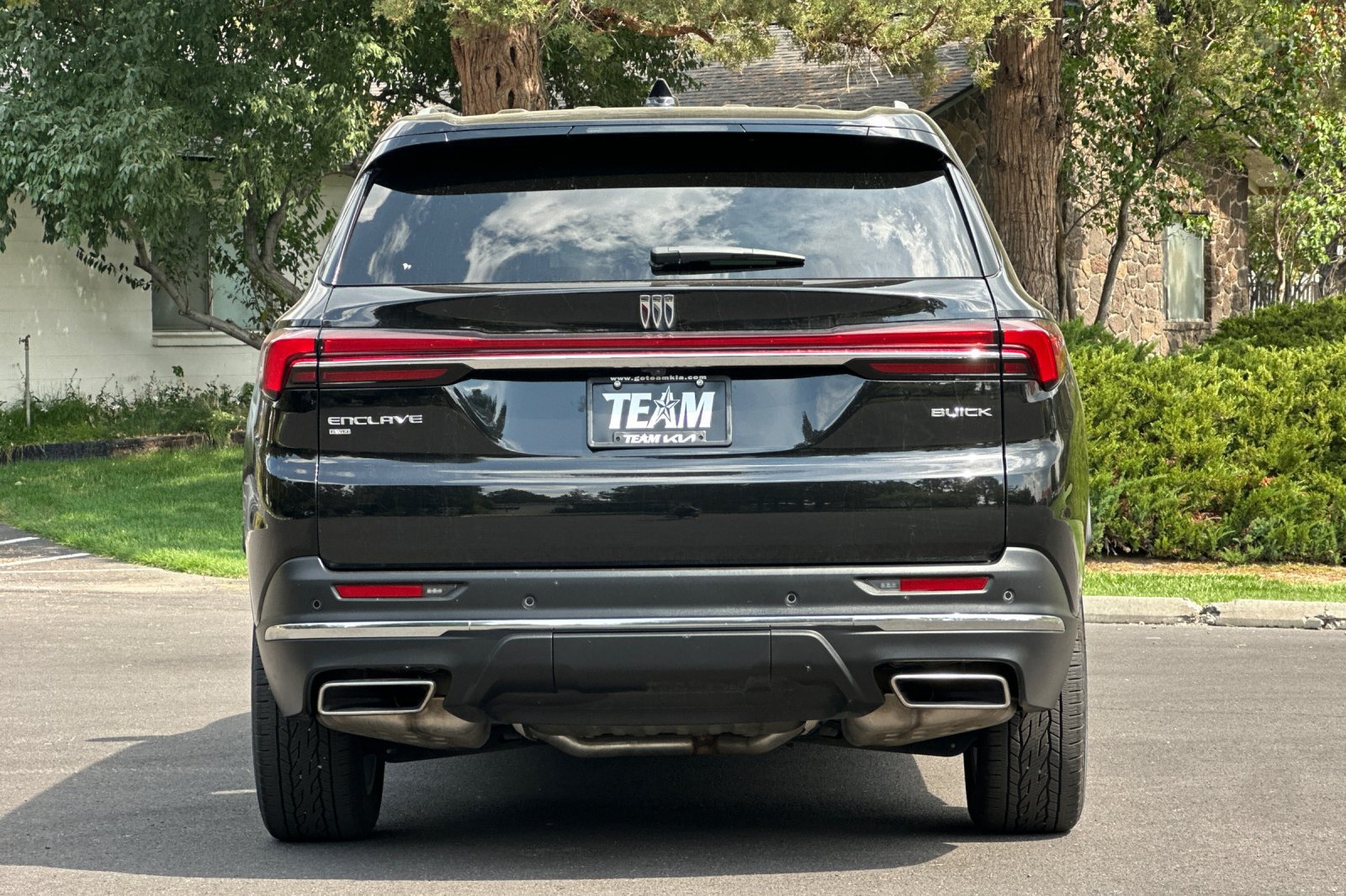 Used 2025 Buick Enclave Preferred AWD/4WD image 5