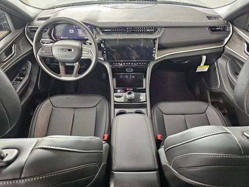 New 2026 Jeep Grand Cherokee L Limited w/ Limited Altitude Package image 19