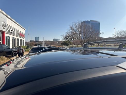 Certified 2023 Nissan Pathfinder Platinum w/ Cargo Package image 5