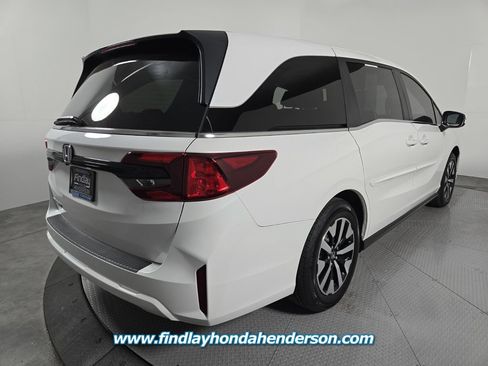 Certified 2026 Honda Odyssey EX-L image 6