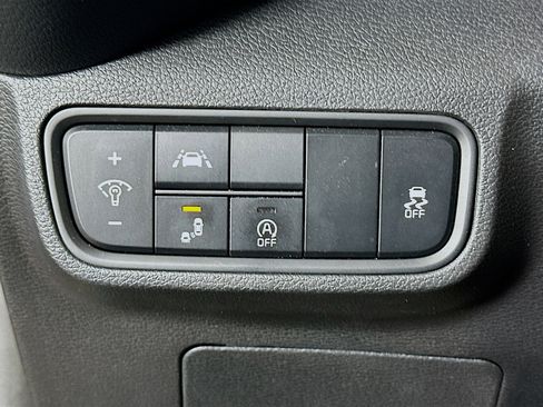 Used 2021 Kia Soul X-Line FWD image 17