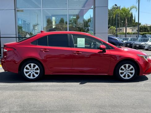 Certified 2020 Toyota Corolla LE FWD image 4