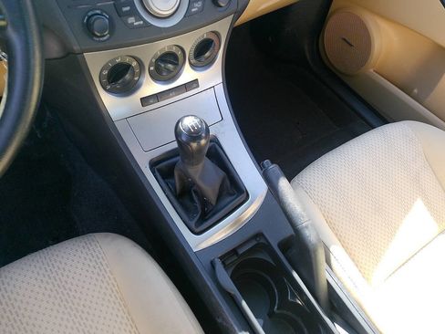 Used 2010 MAZDA MAZDA3 i Touring image 40