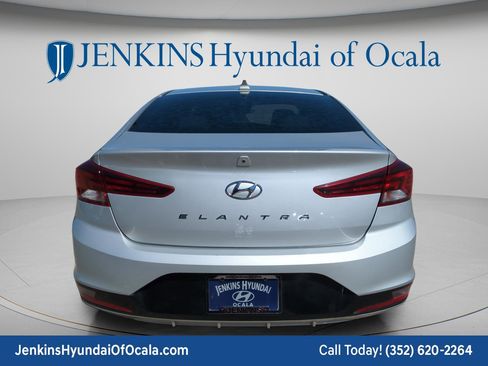 Used 2019 Hyundai Elantra SEL FWD image 4