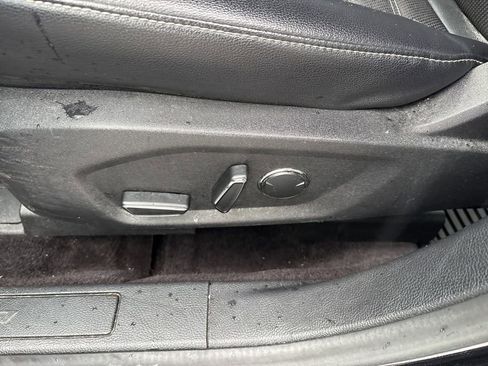 Used 2017 Ford Fusion SE w/ Equipment Group 201A FWD image 15