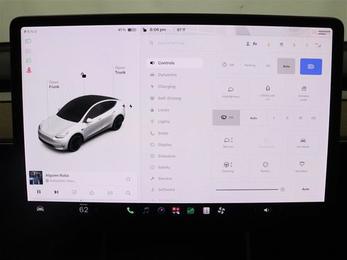 Used 2021 Tesla Model Y Long Range AWD/4WD image 34