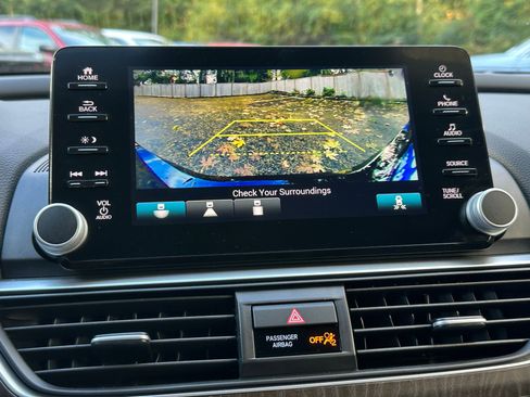 Used 2019 Honda Accord EX-L image 26