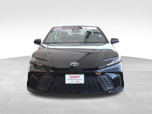 Certified 2025 Toyota Camry SE FWD image 9