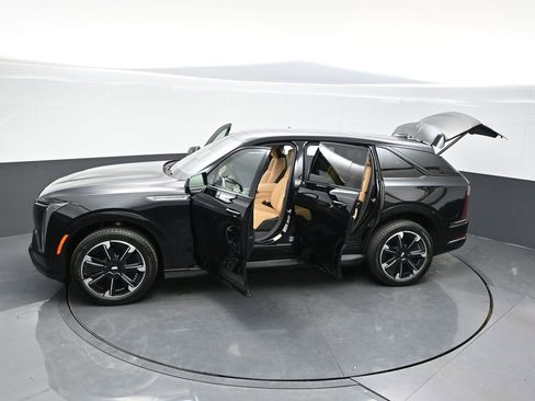 New 2026 Cadillac Escalade IQ Sport 2 w/ LPO, Floor Liner Package image 27