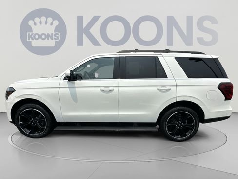 Used 2023 Ford Expedition Limited AWD/4WD image 7