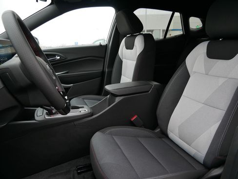 New 2026 Chevrolet Trax RS w/ Driver Confidence Package image 4