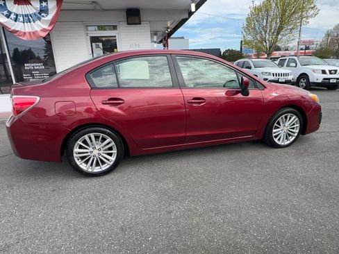 Used 2014 Subaru Impreza 2.0i Premium image 5