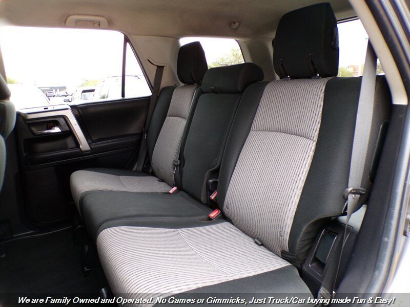 Used 2020 Toyota 4Runner SR5 AWD/4WD image 20