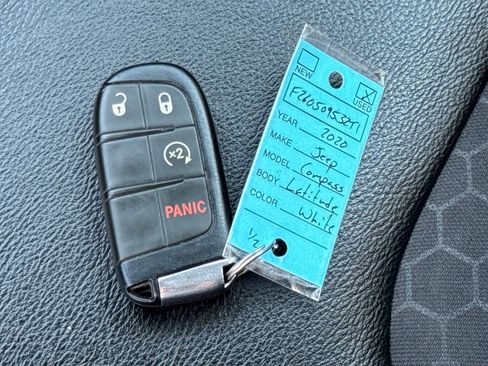 Used 2020 Jeep Compass Latitude w/ Cold Weather Group AWD/4WD image 49