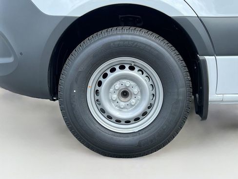 New 2025 Mercedes-Benz Sprinter 2500 image 24