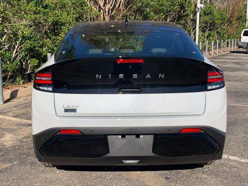 New 2026 Nissan Leaf SV+ w/ Floor Mat Package (SV+) image 4