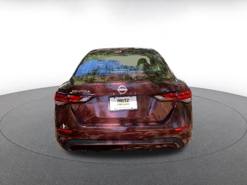 Used 2025 Nissan Sentra SV image 6