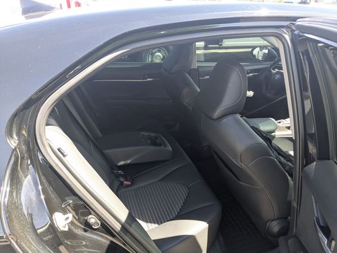 Used 2021 Toyota Camry SE AWD/4WD image 30