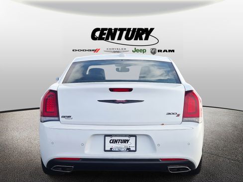 Used 2023 Chrysler 300 S image 5