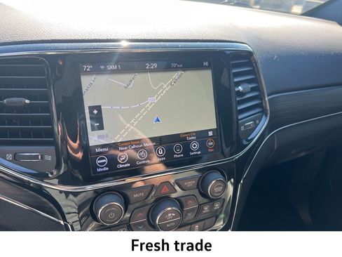 Used 2021 Jeep Grand Cherokee Limited image 14