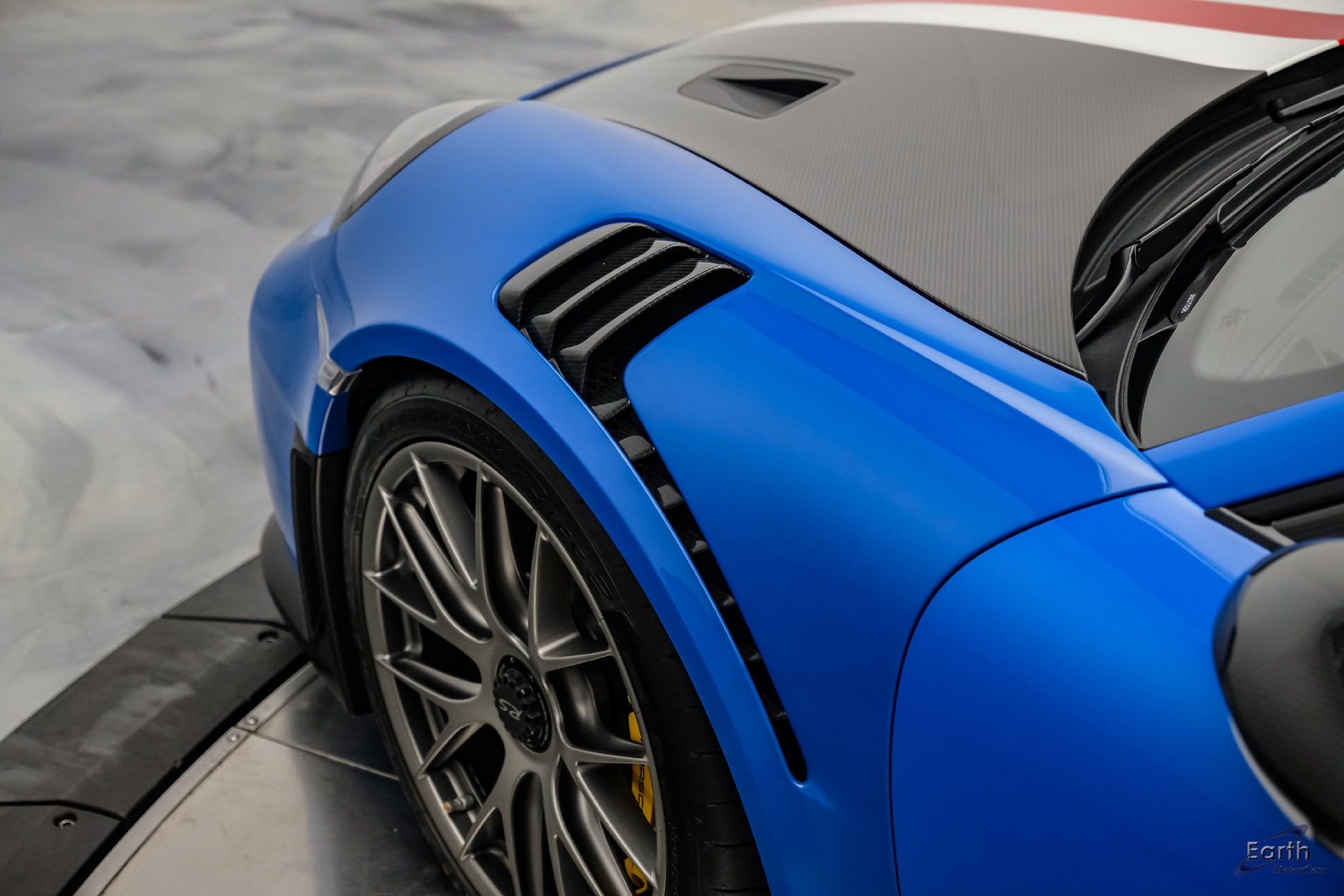 Used 2019 Porsche 911 GT2 RS RWD image 40