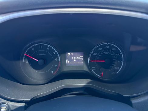 Used 2019 Subaru Crosstrek 2.0i Premium AWD/4WD image 14