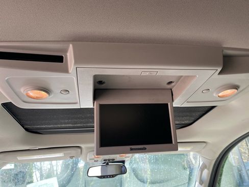 Used 2017 Chevrolet Traverse Premier image 21