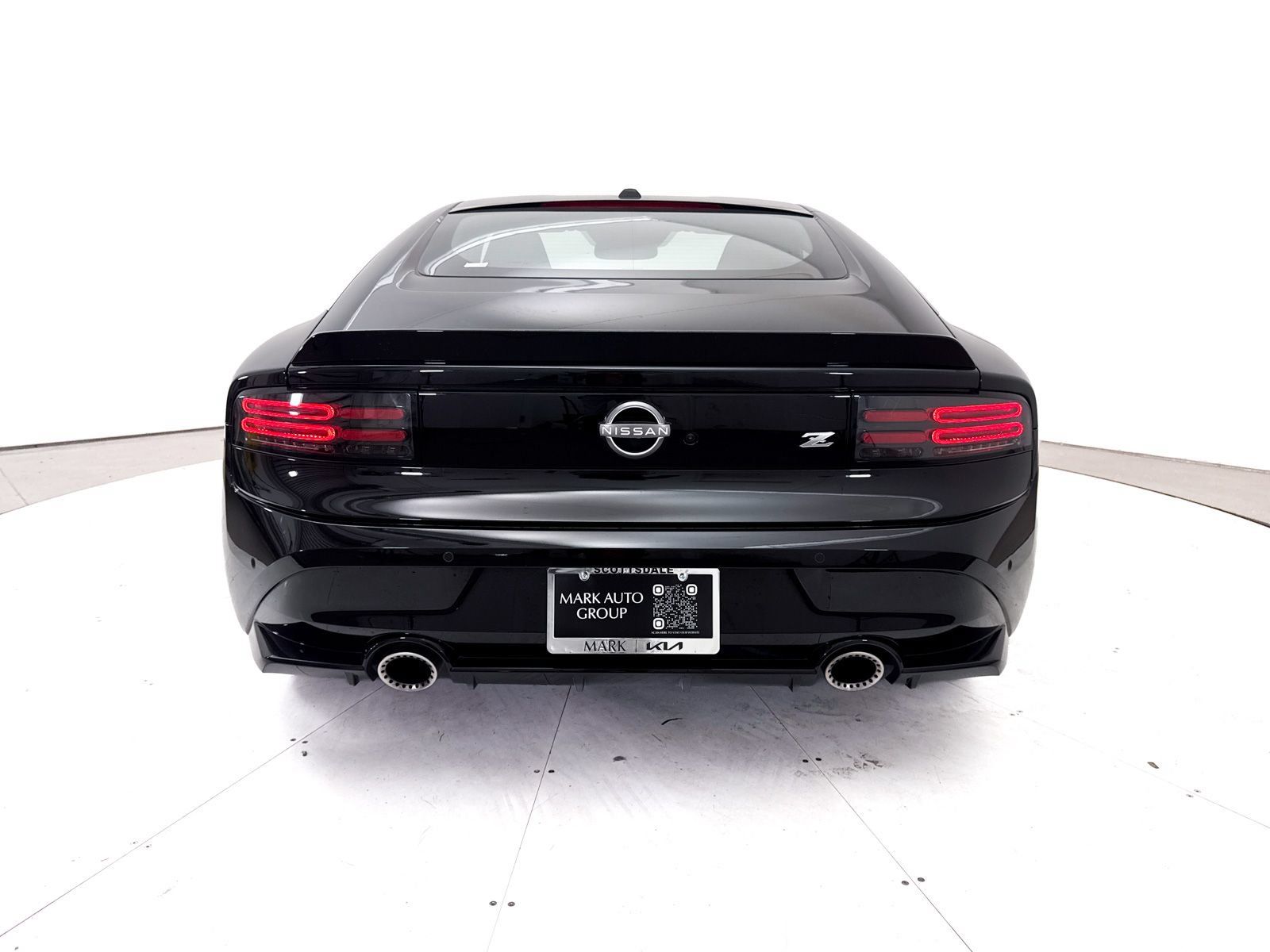 Used 2024 Nissan Z Performance w/ Floor Mat Package RWD image 18