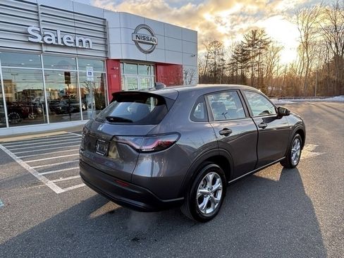 Used 2023 Honda HR-V LX image 3