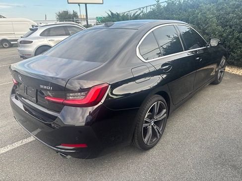 Used 2024 BMW 330i xDrive Sedan w/ Premium Package AWD/4WD image 10