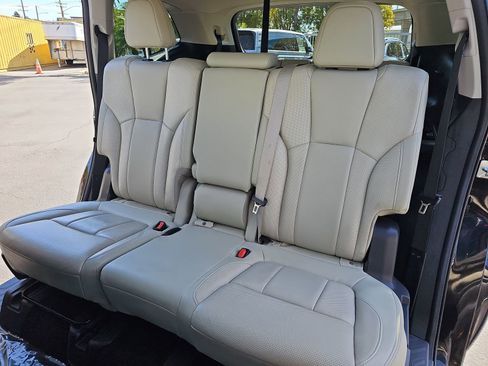 Used 2023 Subaru Ascent Limited image 16