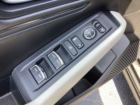 Used 2025 Honda Accord SE image 26