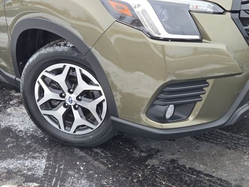 Certified 2022 Subaru Forester Premium image 3
