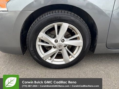 Used 2015 Nissan Altima 2.5 SV w/ Convenience Package image 28