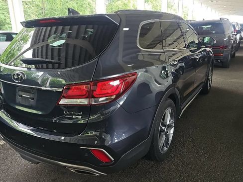 Used 2017 Hyundai Santa Fe Limited AWD/4WD image 3