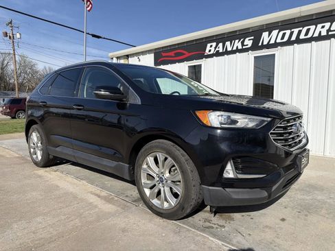 Used 2019 Ford Edge Titanium image 7