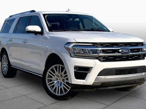 Certified 2023 Ford Expedition Max Limited RWD image 3