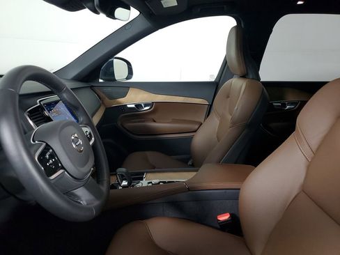 Certified 2025 Volvo XC90 B6 Plus w/ Protection Package AWD/4WD image 25