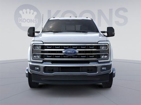 New 2026 Ford F450 XLT w/ XLT Premium Package image 8
