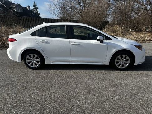 Used 2026 Toyota Corolla LE image 4