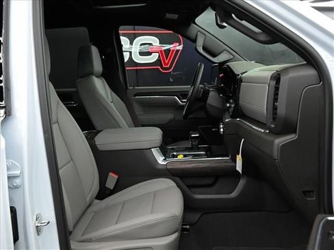 New 2026 GMC Sierra 1500 SLT w/ SLT Premium Plus Package image 28