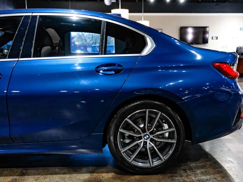 Used 2021 BMW 330i Sedan w/ Driving Assistance Package image 14