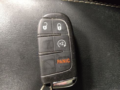 Used 2019 Jeep Compass Latitude w/ Popular Equipment Group FWD image 32
