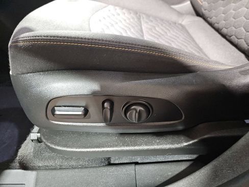 Used 2020 Chevrolet Equinox LT image 34