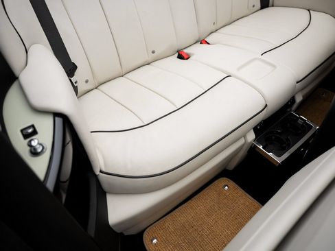 Used 2013 Rolls-Royce Phantom Drophead Coupe RWD image 67